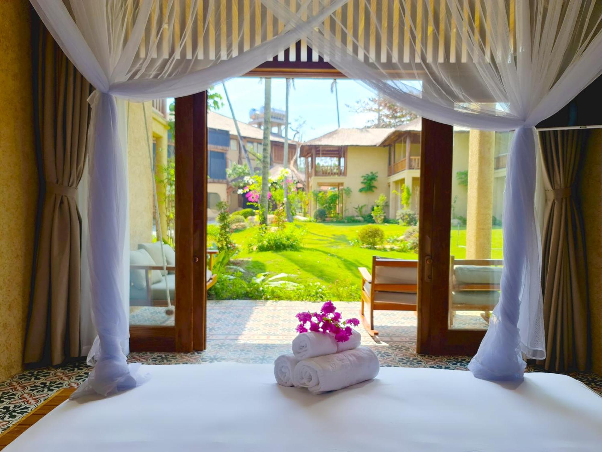 Grand Ocean Bay Resort Phú Quốc Exterior photo